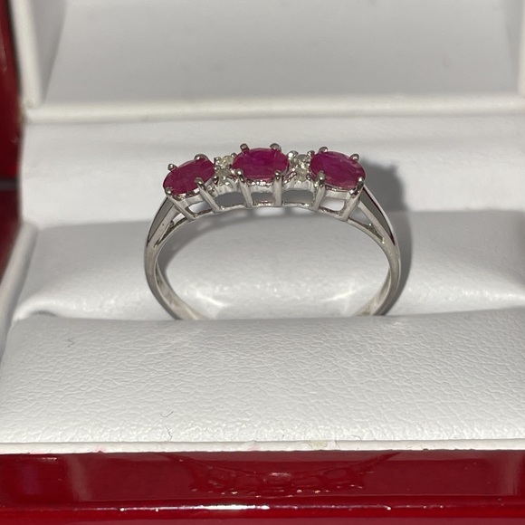 Solid 10K (not 14K ) White Gold Natural Oval Cut Ruby Trio Diamond Band Ring - Picture 16 of 16